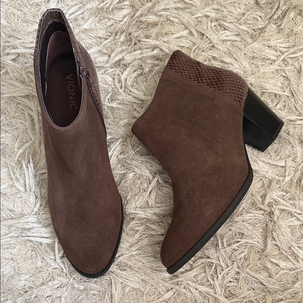 Vionic Upright Bromley Orthaheel Suede Leather Snake Print Ankle Boots Sz11 Wide - Picture 2 of 8